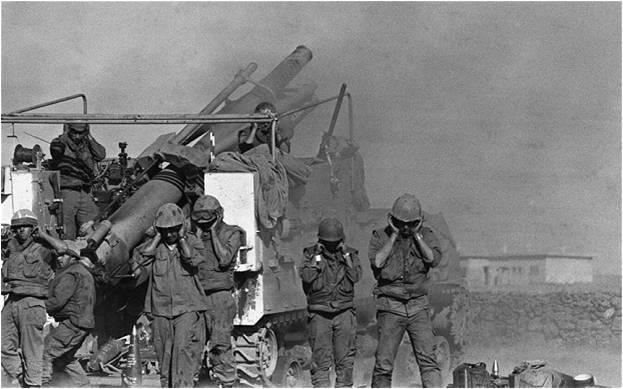 As hostilidades de 1973 constituíam-se apenas como mais um episódio de um confronto já muito antigo, que remonta à criação de um Estado Judaico na Palestina (sionismo).